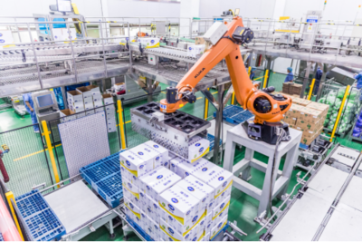 中國(guó)飛鶴榮獲國(guó)家級(jí)“數(shù)字領(lǐng)航”企業(yè)稱(chēng)號(hào)，引領(lǐng)乳業(yè)網(wǎng)絡(luò)工程新篇章